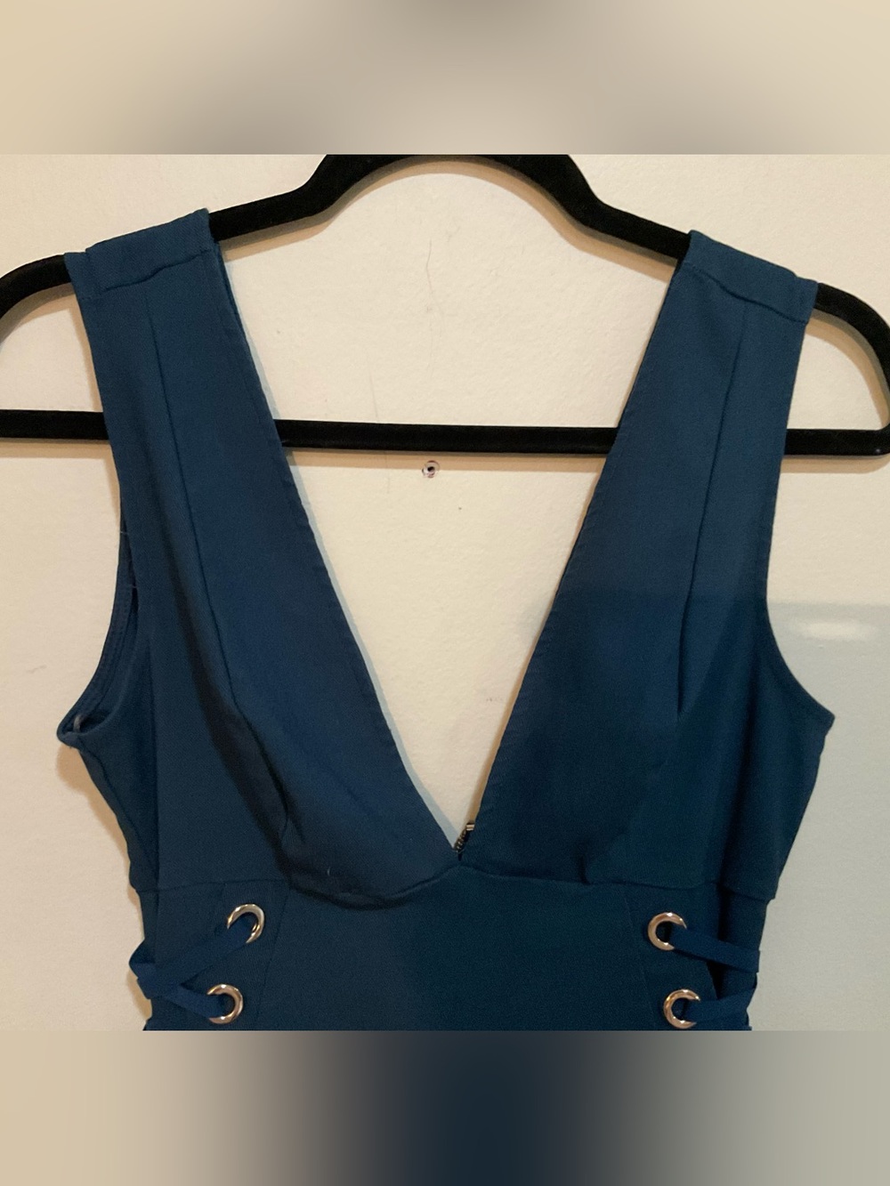 Iris Corset Style Bodycon Dress - Picture 3 of 9